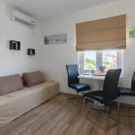 Amazing In With 8 Bedrooms, Jacuzzi And Private Swimming Pool Prázdninový dům Zadar