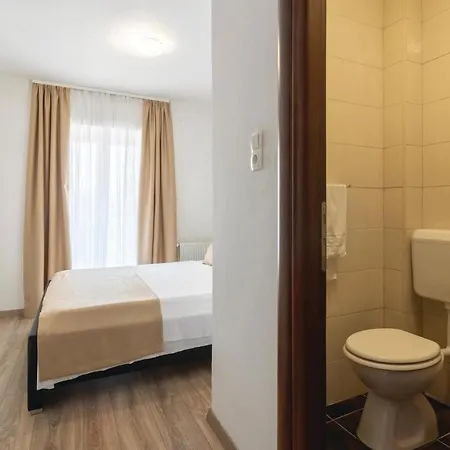 Amazing In With 8 Bedrooms, Jacuzzi And Private Swimming Pool * Zara